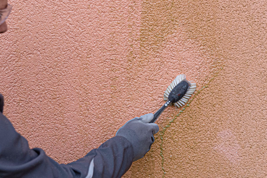 Jak malować miejsca „po przejściach"? Czyli pleśń, zalania i pożary